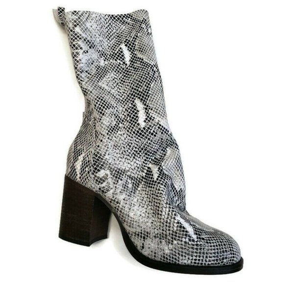 Free People Leather Boot Sz 6 Elle Block Heel Slouchy Zip Black White Snakeskin - Picture 3 of 10